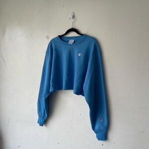 Champion Reverse Weave Blue Cropped Long Sleeve Crewneck Sweatshirt Size L